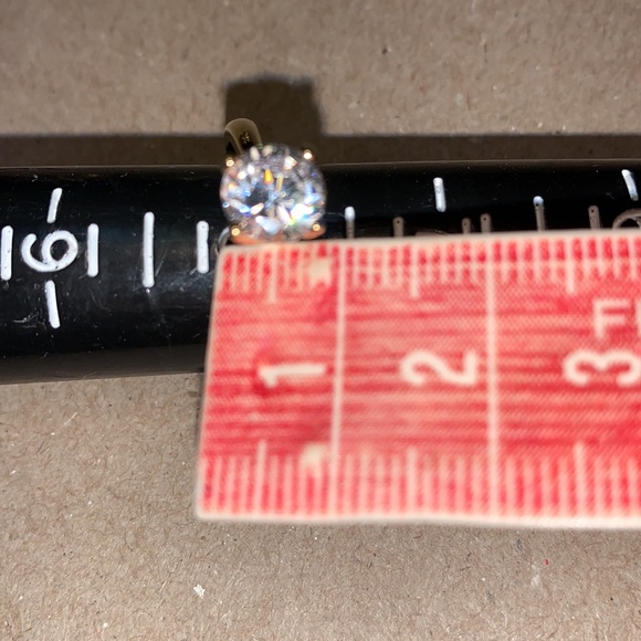 Stunning cubic zirconia engagement style ring. Adjustable! - Picture 11 of 16